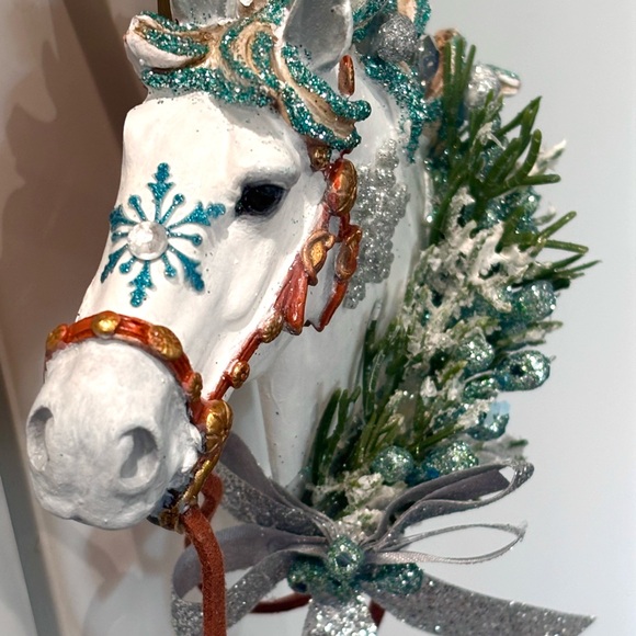 Holiday Horses:”Winter” design. Decorated horse ornament in hand crafted designs - Picture 6 of 12